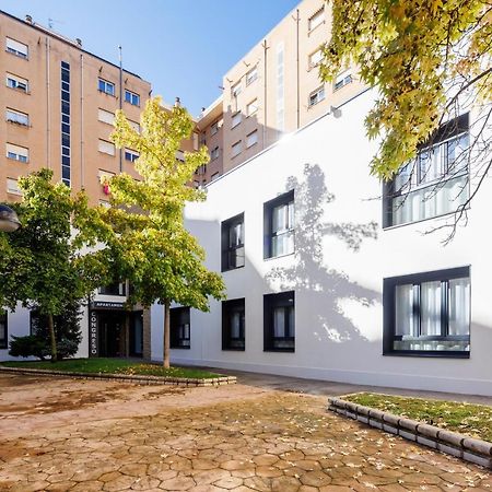Apartamentos Congreso, Parking Gratuito ログローニョ エクステリア 写真
