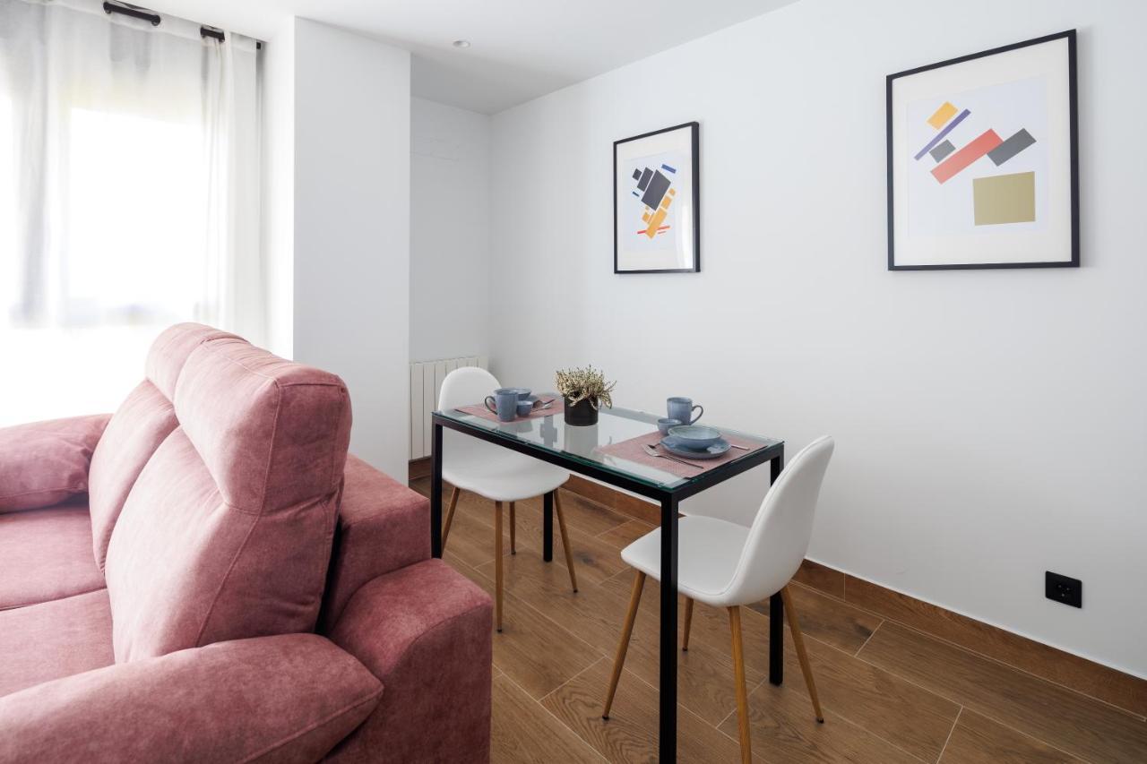 Apartamentos Congreso, Parking Gratuito ログローニョ エクステリア 写真
