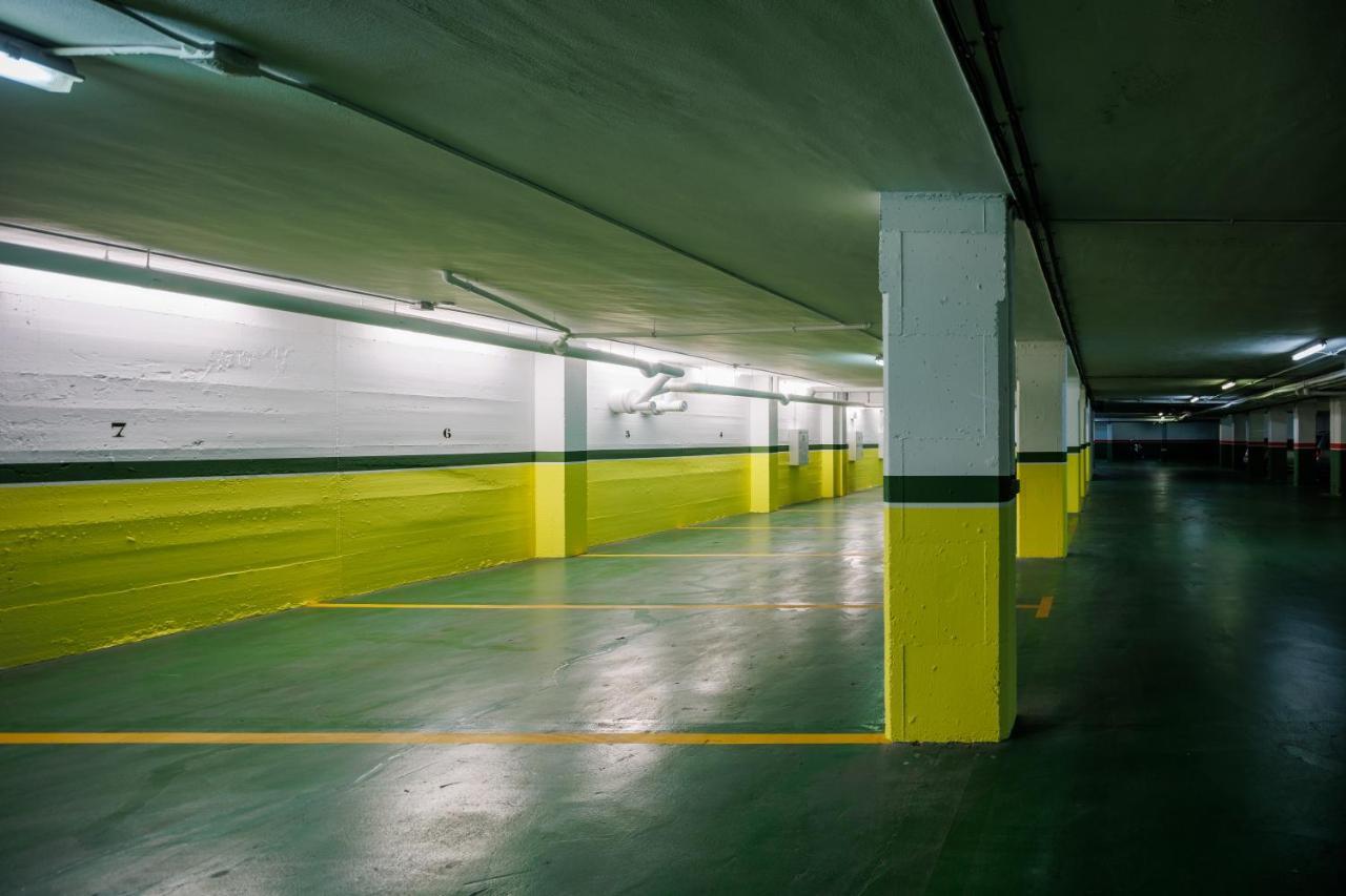 Apartamentos Congreso, Parking Gratuito ログローニョ エクステリア 写真