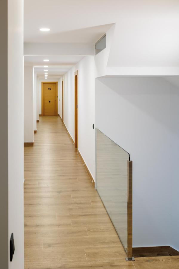 Apartamentos Congreso, Parking Gratuito ログローニョ エクステリア 写真