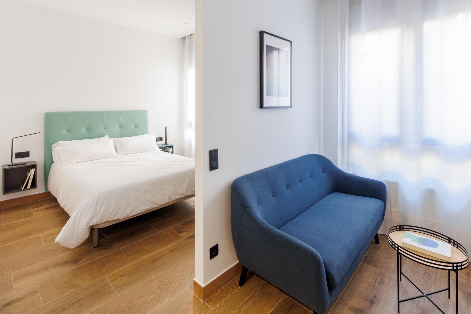 Apartamentos Congreso, Parking Gratuito ログローニョ エクステリア 写真
